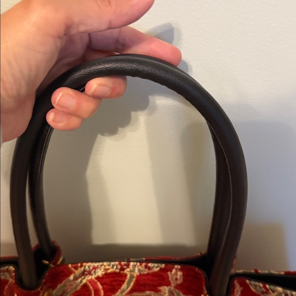 Handcrafted Purse - Picture 4 of 9